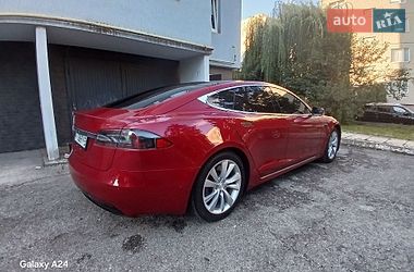 Лифтбек Tesla Model S 2017 в Ивано-Франковске фото 6 Лифтбек Tesla Model S 2017 в Ивано-Франковске