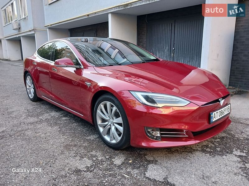 Лифтбек Tesla Model S 2017 в Ивано-Франковске фото 4 Лифтбек Tesla Model S 2017 в Ивано-Франковске