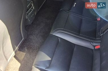 Лифтбек Tesla Model S 2020 в Березане