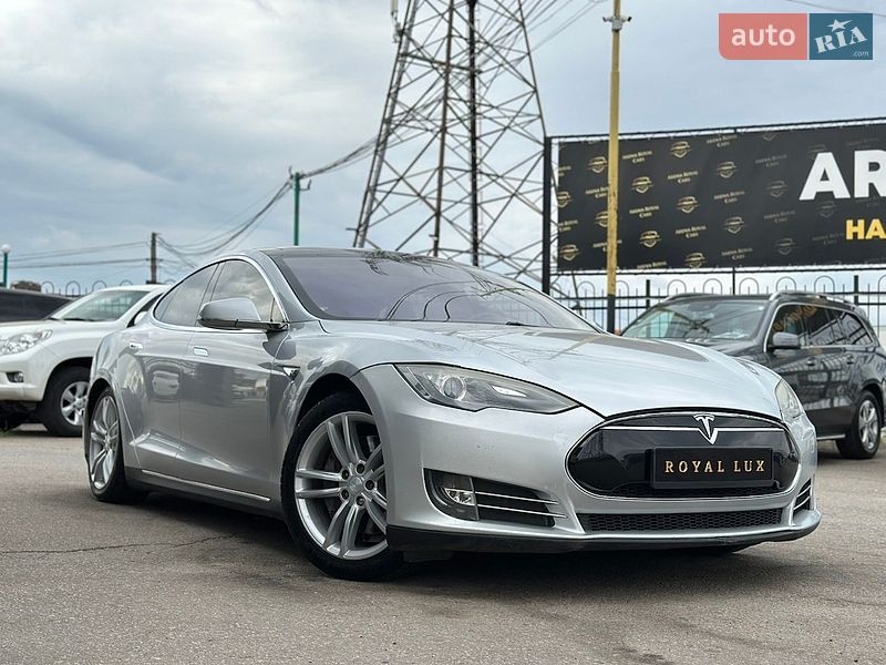 Лифтбек Tesla Model S 2013 в Харькове