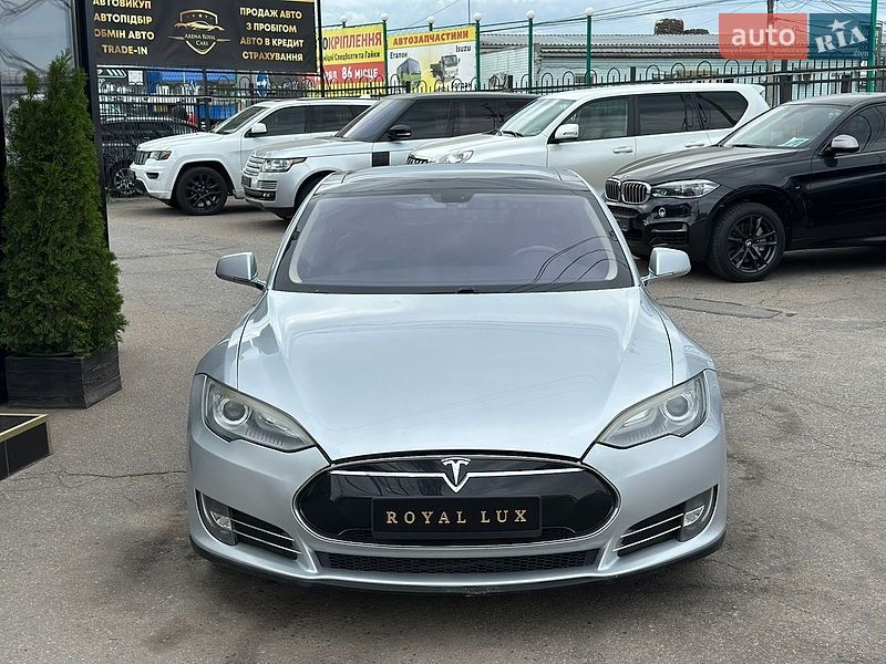 Лифтбек Tesla Model S 2013 в Харькове