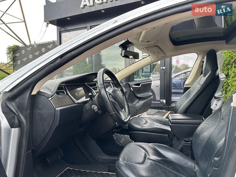 Лифтбек Tesla Model S 2013 в Харькове