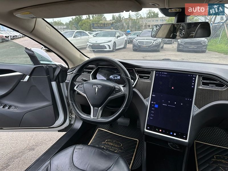 Лифтбек Tesla Model S 2013 в Харькове