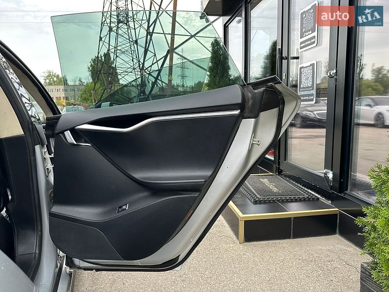 Лифтбек Tesla Model S 2013 в Харькове