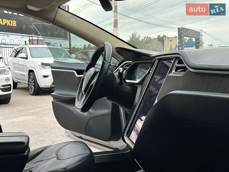 Лифтбек Tesla Model S 2013 в Харькове