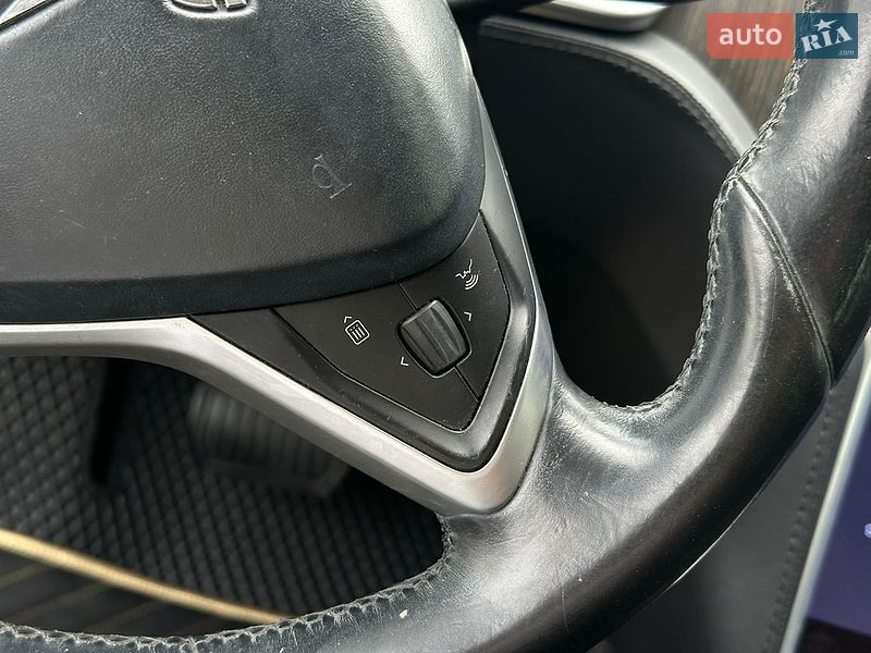 Лифтбек Tesla Model S 2013 в Харькове