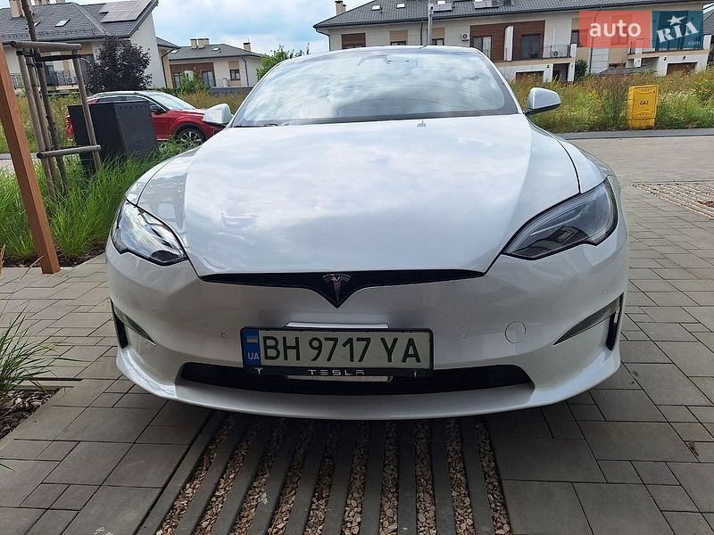 Лифтбек Tesla Model S 2022 в Львове
