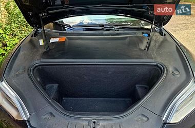 Ліфтбек Tesla Model S 2016 в Черкасах