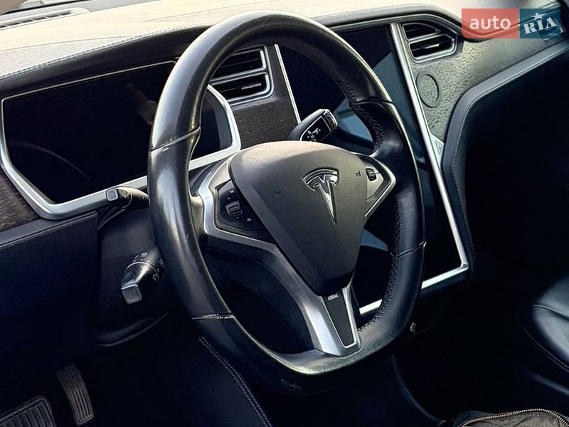 Лифтбек Tesla Model S 2013 в Киеве фото 9 Лифтбек Tesla Model S 2013 в Киеве