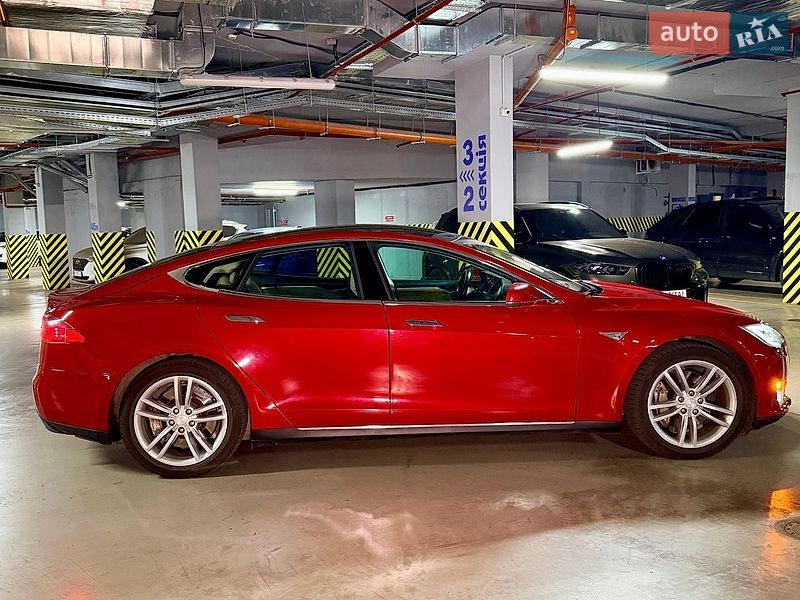 Лифтбек Tesla Model S 2013 в Одессе фото 5 Лифтбек Tesla Model S 2013 в Одессе