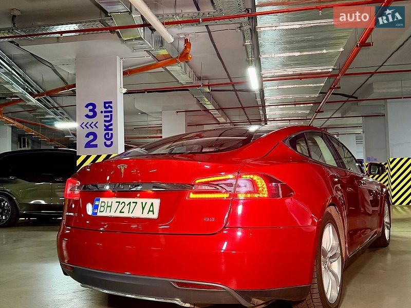 Лифтбек Tesla Model S 2013 в Одессе фото 6 Лифтбек Tesla Model S 2013 в Одессе