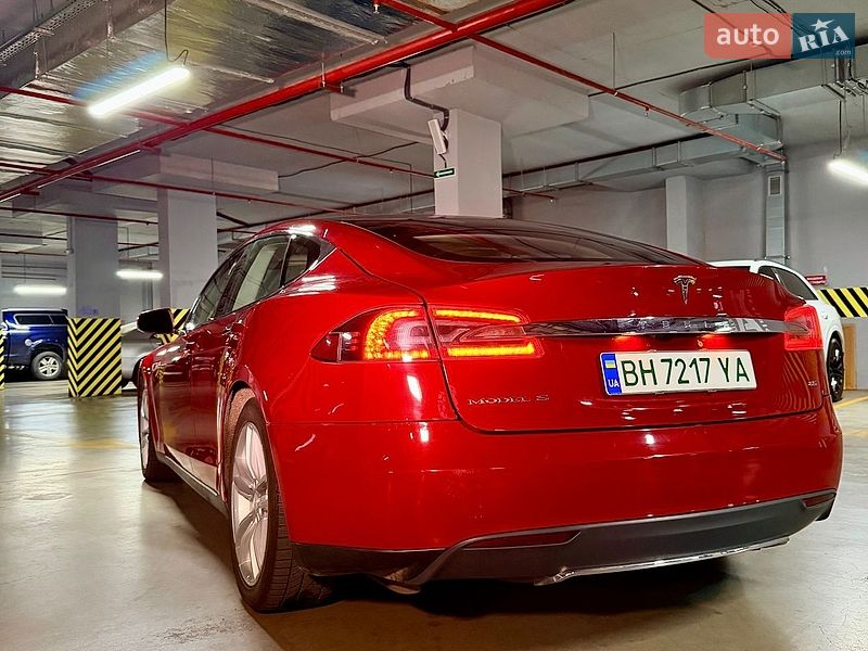Лифтбек Tesla Model S 2013 в Одессе фото 7 Лифтбек Tesla Model S 2013 в Одессе