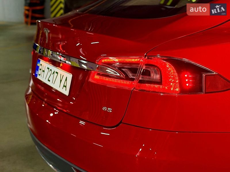 Лифтбек Tesla Model S 2013 в Одессе фото 16 Лифтбек Tesla Model S 2013 в Одессе