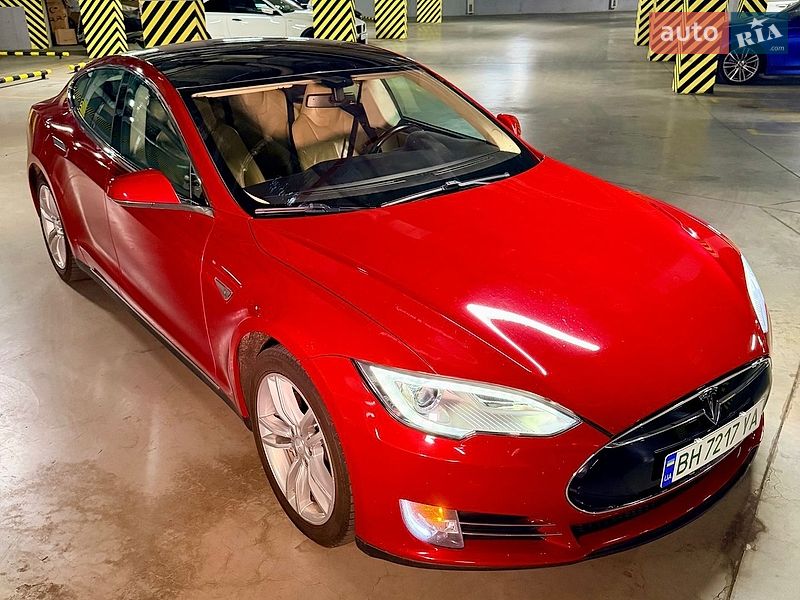 Лифтбек Tesla Model S 2013 в Одессе фото 2 Лифтбек Tesla Model S 2013 в Одессе