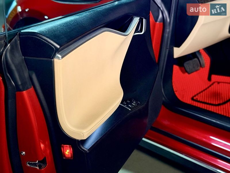 Лифтбек Tesla Model S 2013 в Одессе фото 18 Лифтбек Tesla Model S 2013 в Одессе