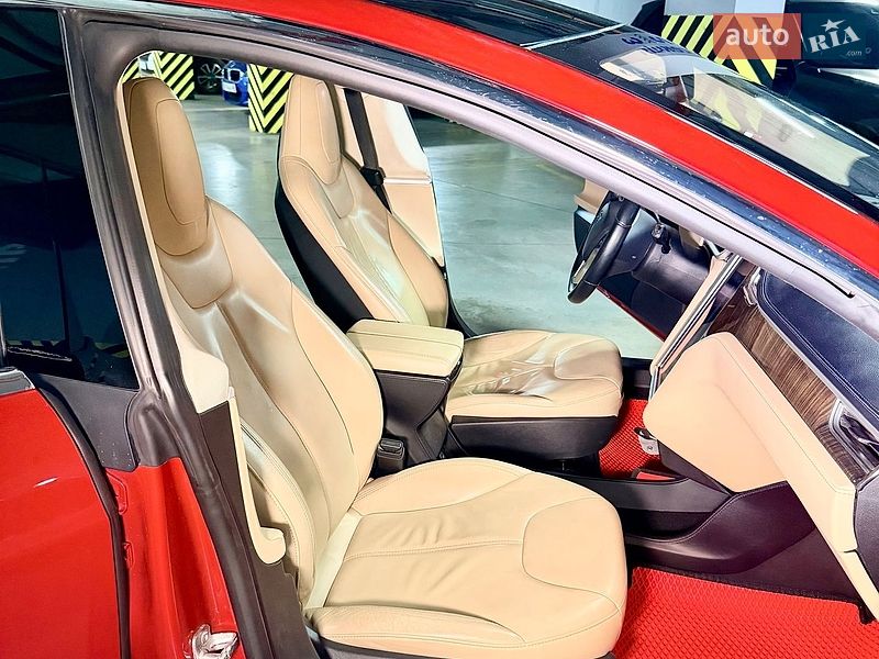 Лифтбек Tesla Model S 2013 в Одессе фото 28 Лифтбек Tesla Model S 2013 в Одессе