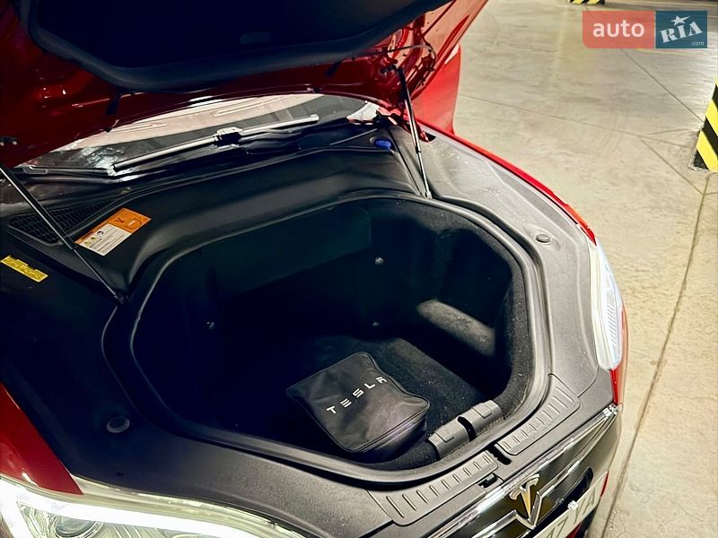 Лифтбек Tesla Model S 2013 в Одессе фото 29 Лифтбек Tesla Model S 2013 в Одессе