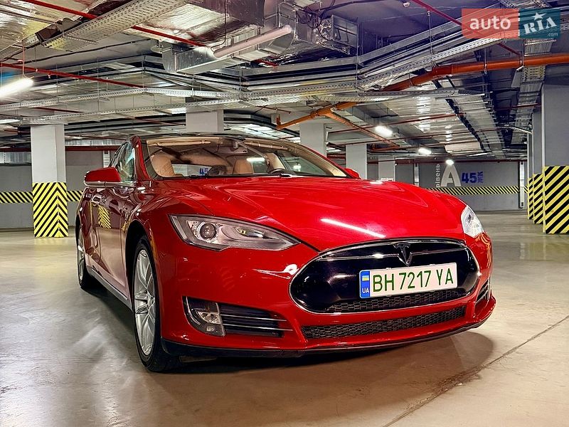Лифтбек Tesla Model S 2013 в Одессе фото 35 Лифтбек Tesla Model S 2013 в Одессе