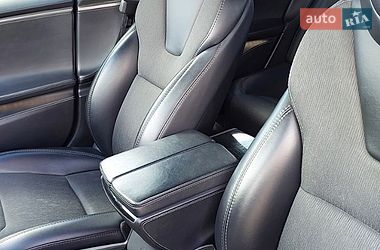 Лифтбек Tesla Model S 2018 в Ровно