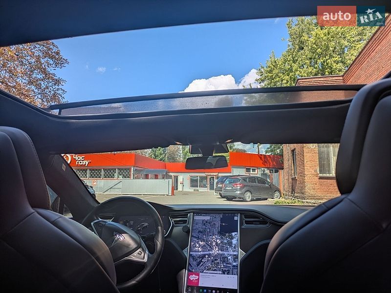 Ліфтбек Tesla Model S 2018 в Києві
