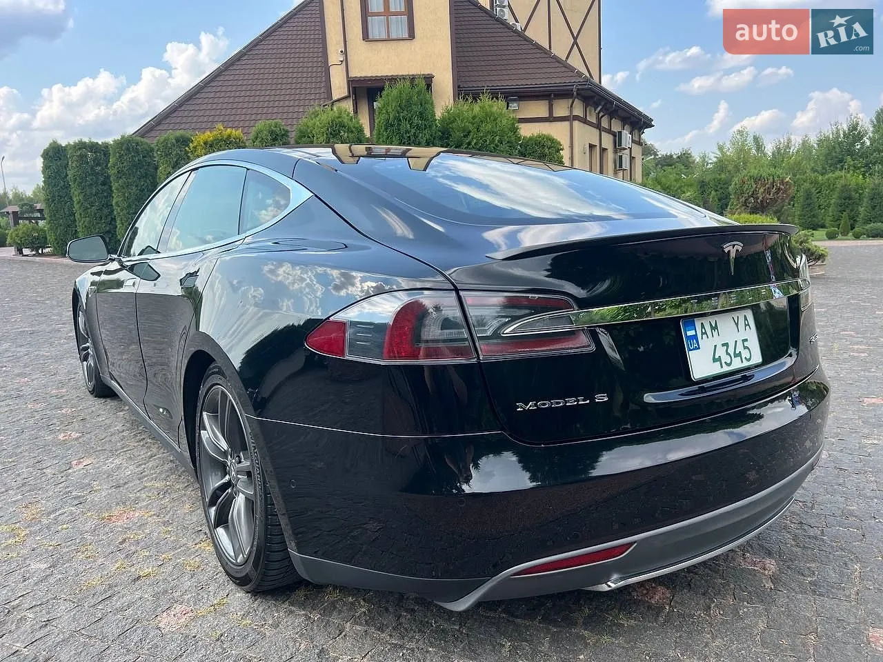 2015 Tesla Model S - мініатюра 9