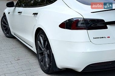 Лифтбек Tesla Model S 2017 в Тернополе