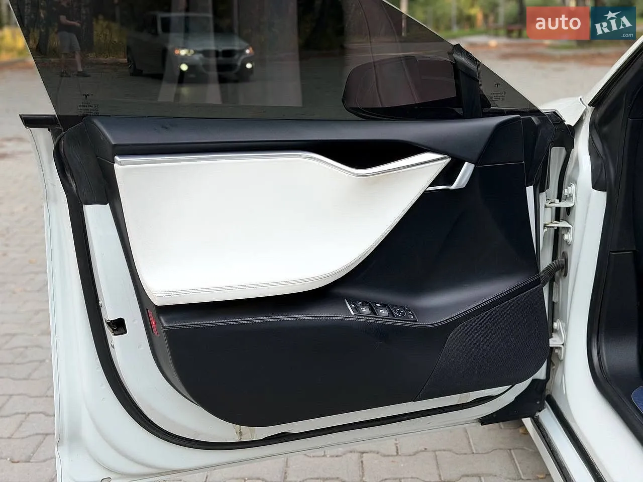 2017 Tesla Model S - мініатюра 27