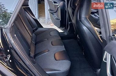 Лифтбек Tesla Model S 2017 в Ивано-Франковске