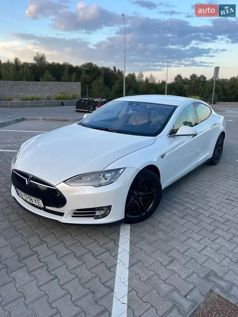 2015 Tesla Model S - мініатюра 2