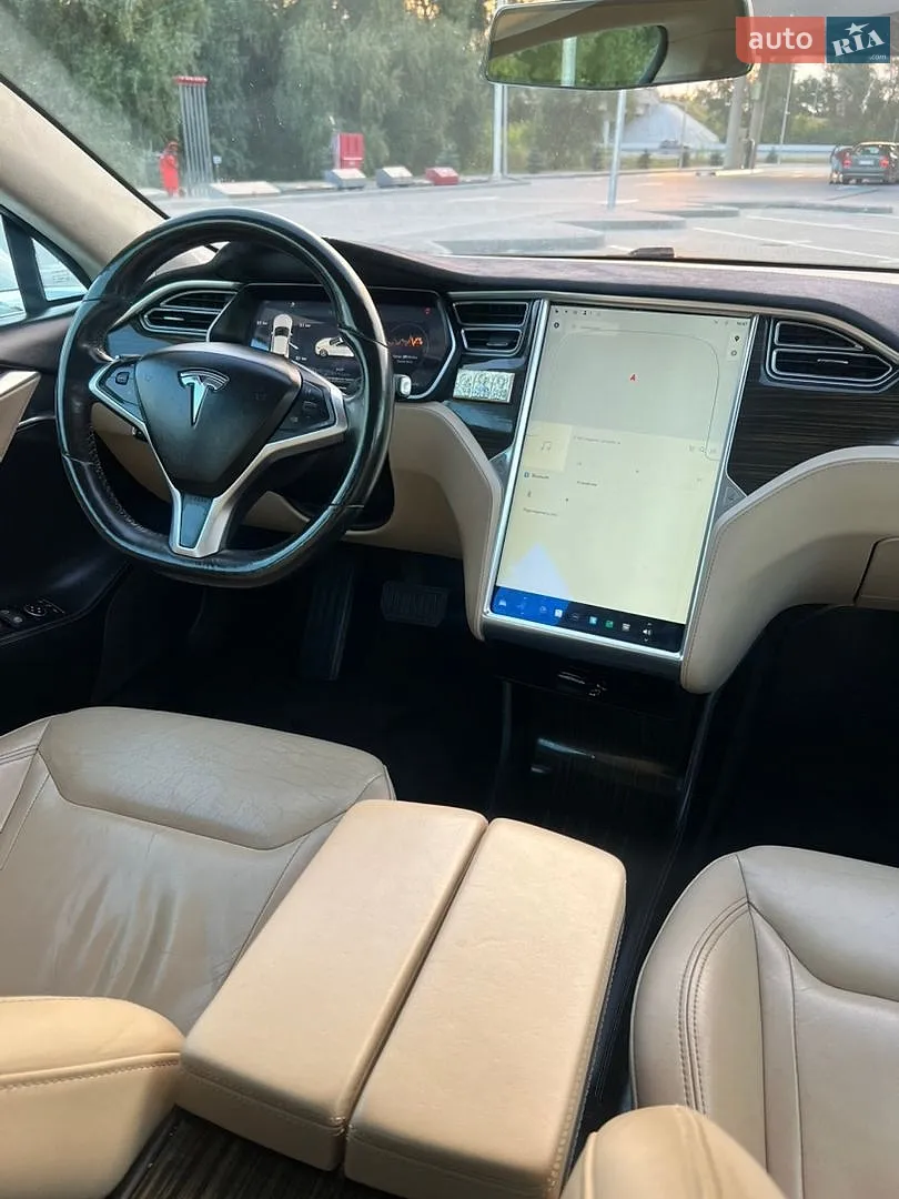 2015 Tesla Model S - мініатюра 15
