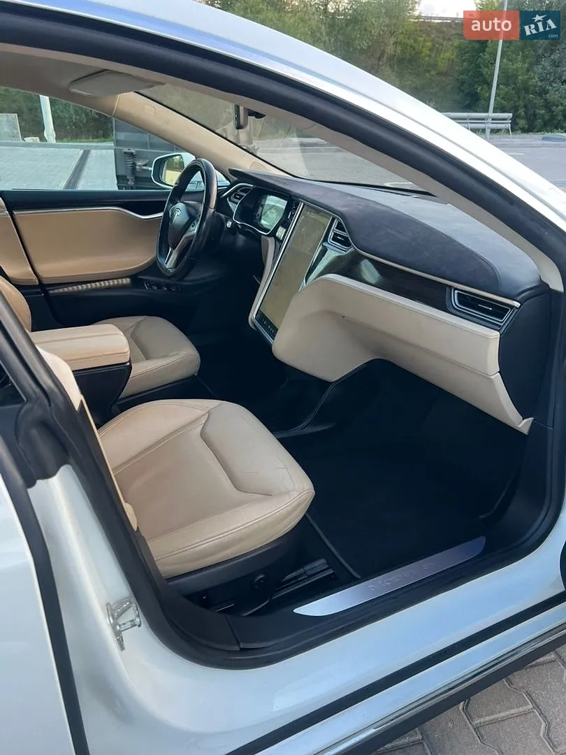 2015 Tesla Model S - мініатюра 19