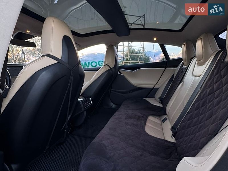 Лифтбек Tesla Model S 2014 в Ивано-Франковске