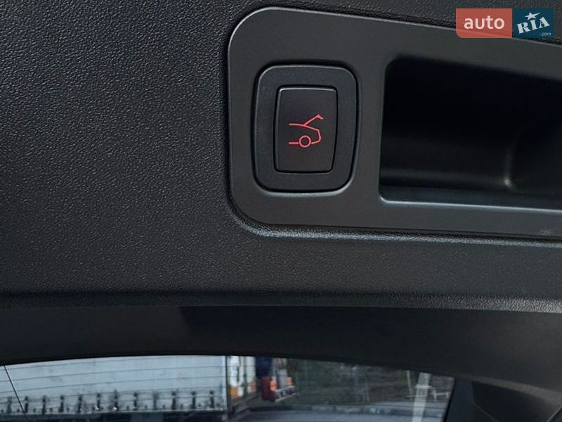 Лифтбек Tesla Model S 2014 в Ивано-Франковске