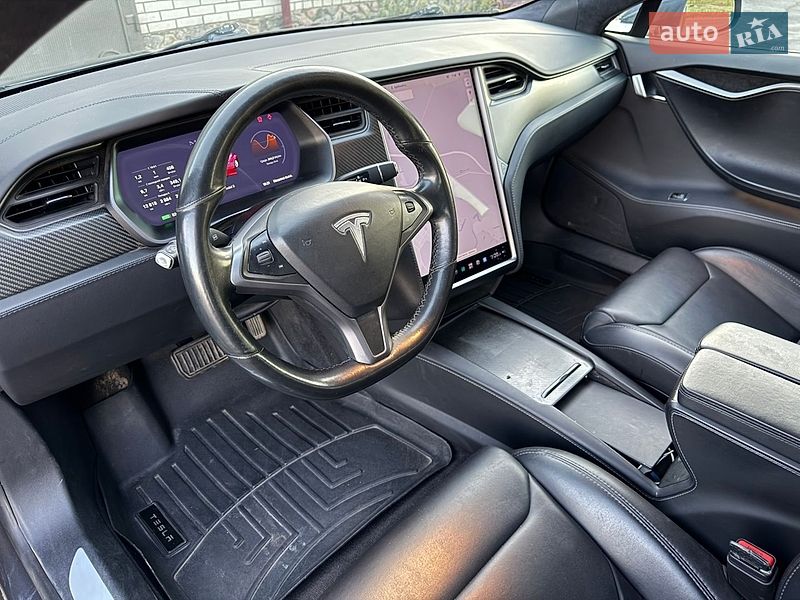 Ліфтбек Tesla Model S 2019 в Кобеляках