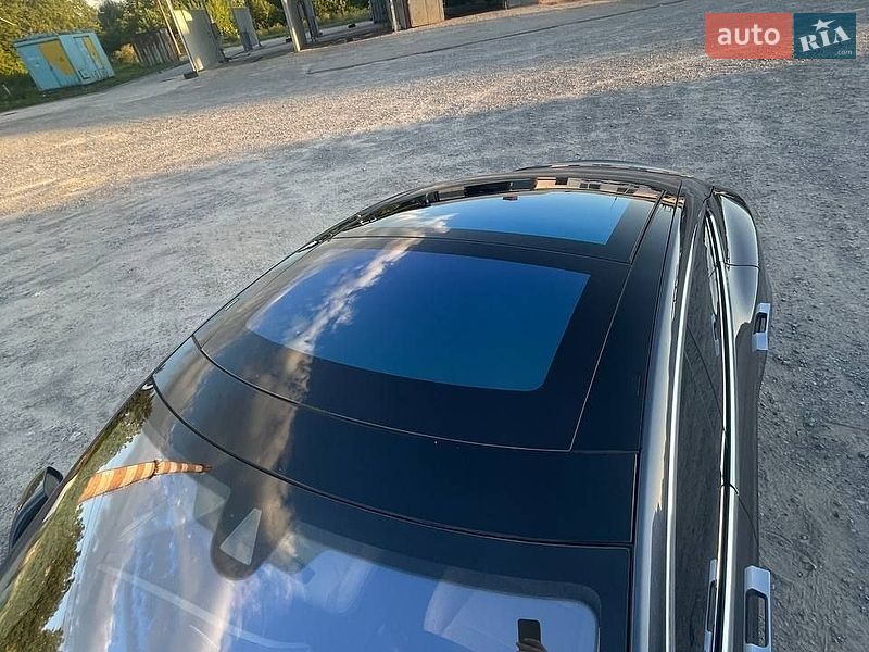 Лифтбек Tesla Model S 2015 в Каменец-Подольском