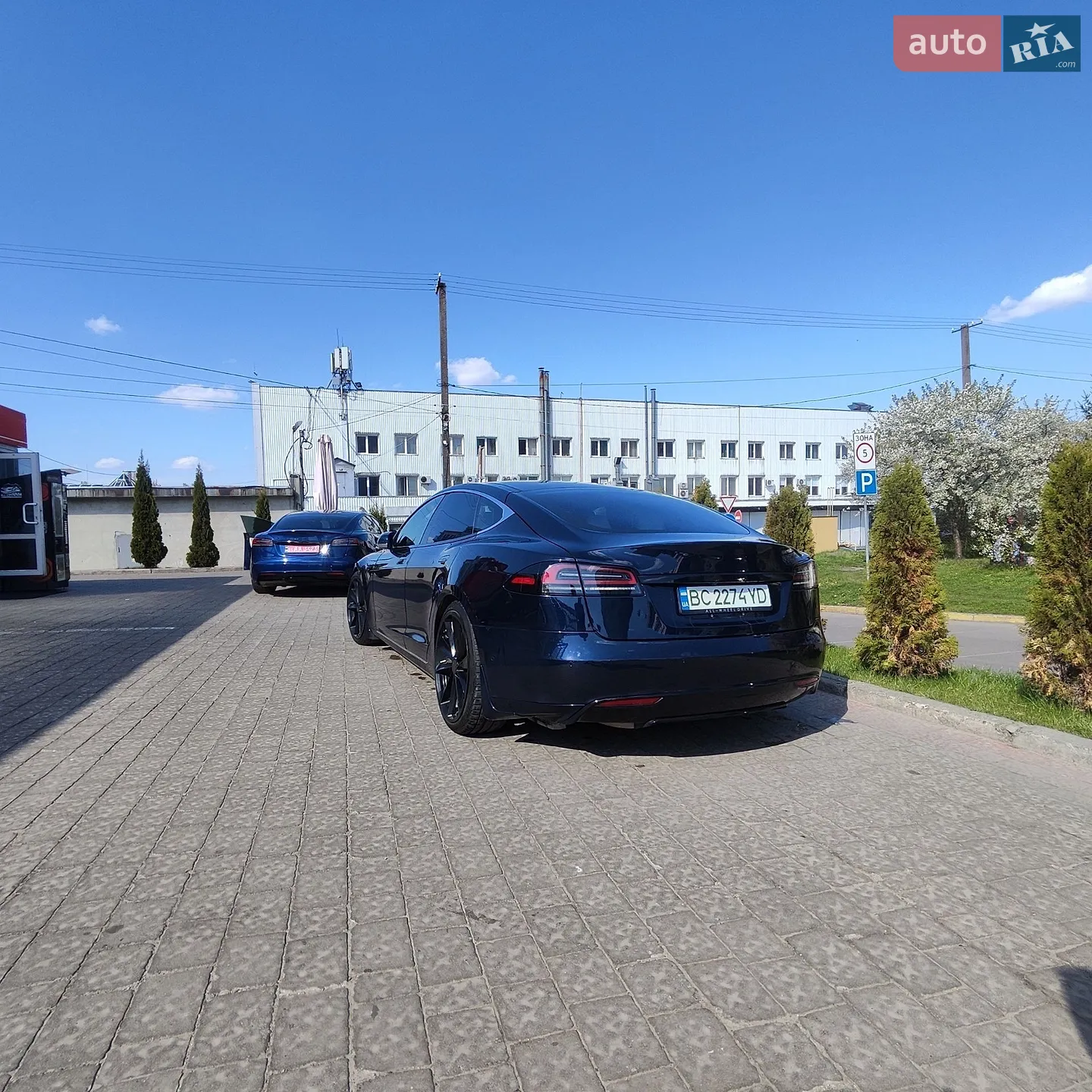 2015 Tesla Model S - мініатюра 2