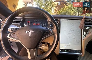 Ліфтбек Tesla Model S 2015 в Калуші