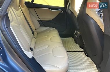Ліфтбек Tesla Model S 2015 в Калуші