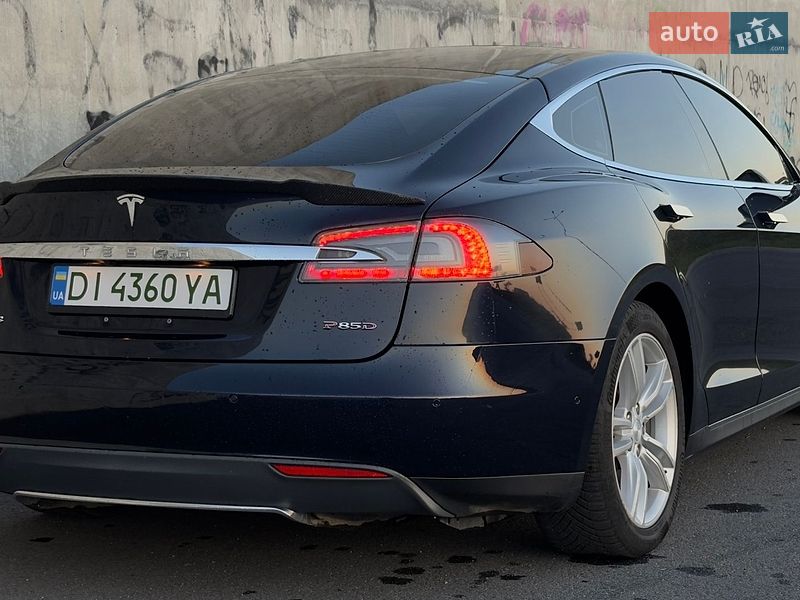 Ліфтбек Tesla Model S 2015 в Львові фото 15 Ліфтбек Tesla Model S 2015 в Львові
