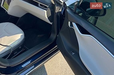 Лифтбек Tesla Model S 2014 в Киеве