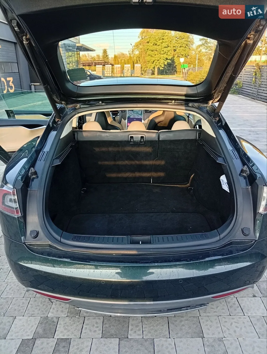 2014 Tesla Model S - мініатюра 4