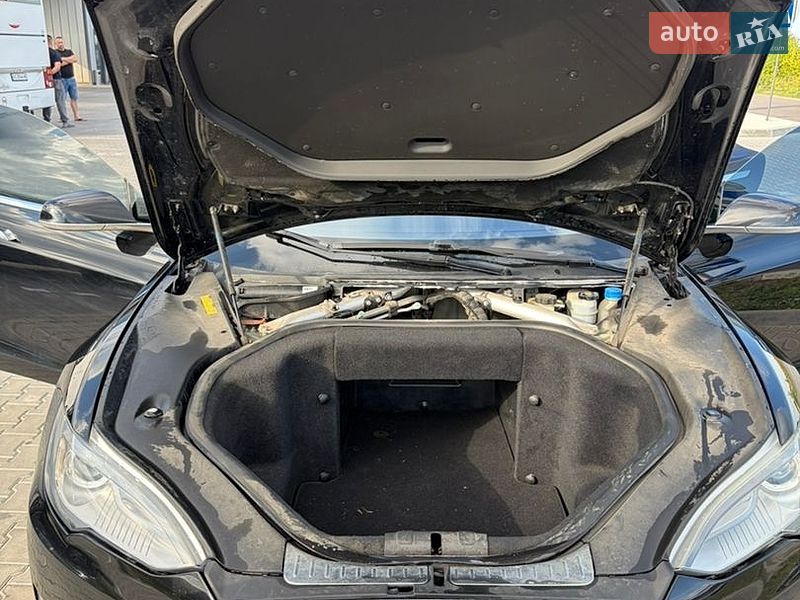 Лифтбек Tesla Model S 2013 в Владимире фото 15 Лифтбек Tesla Model S 2013 в Владимире