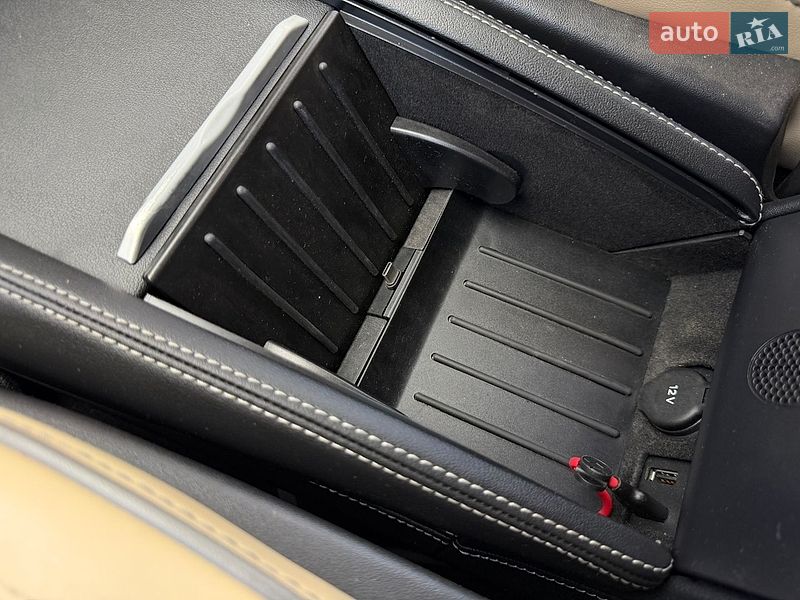 Ліфтбек Tesla Model S 2015 в Івано-Франківську
