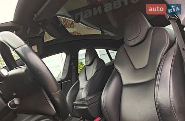 Ліфтбек Tesla Model S 2018 в Львові