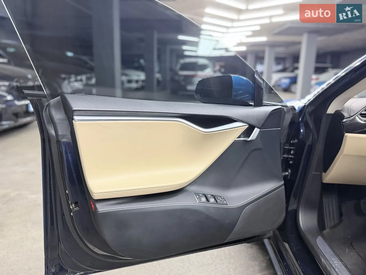 2015 Tesla Model S - мініатюра 8