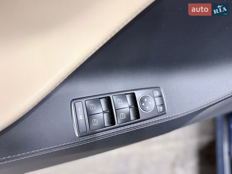 Ліфтбек Tesla Model S 2015 в Харкові