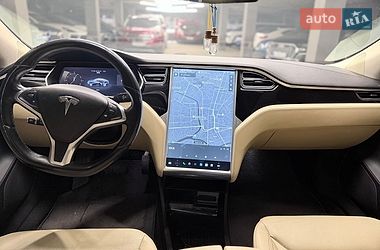 Ліфтбек Tesla Model S 2015 в Харкові