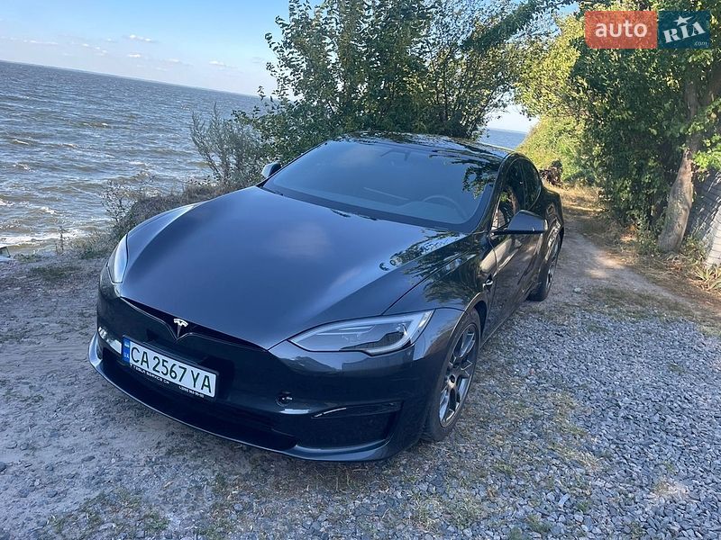 Лифтбек Tesla Model S 2024 в Черкассах