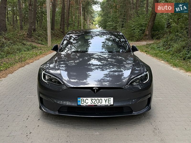Лифтбек Tesla Model S 2021 в Львове