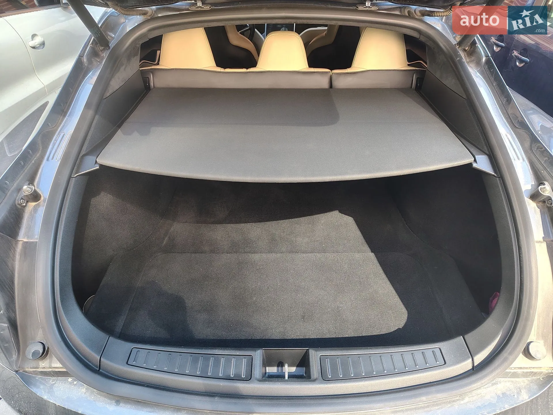 2015 Tesla Model S - мініатюра 11